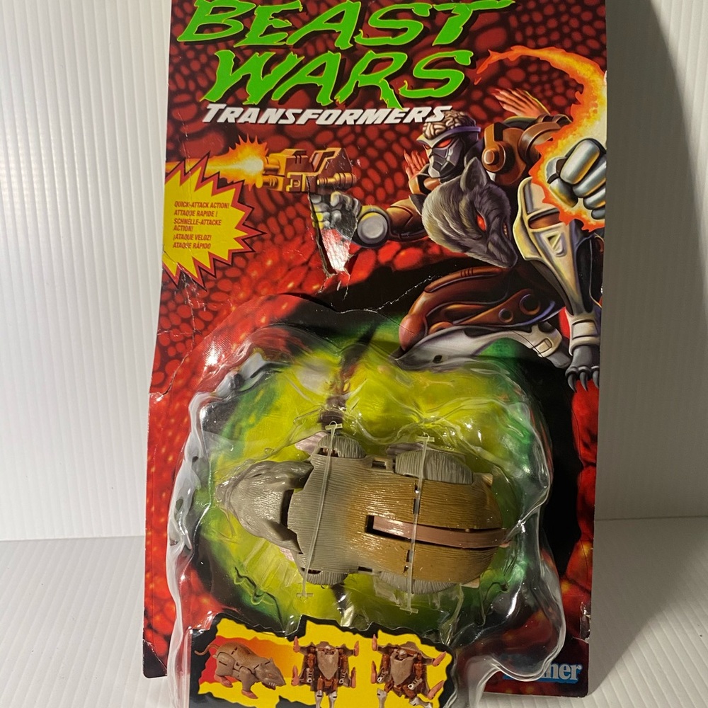 BEAST WARS Transformers - Rat Turns Into ROBOT SPY!